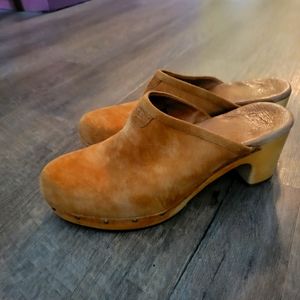 Ugg clogs 8